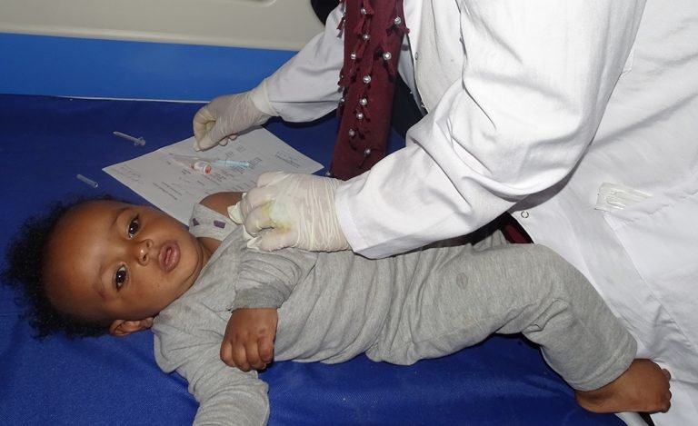 Vaccination campaign for children at the airport road shelter center