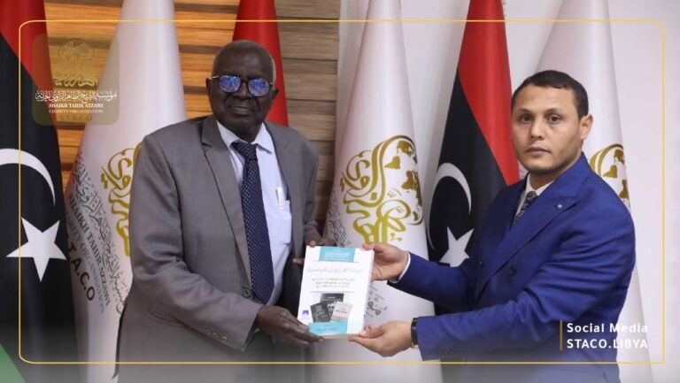 The Ambassador of the Republic of Sudan to Libya visits the Sheikh Taher Al-Zawi Charitable Foundation to discuss ways to support the Sudanese community
